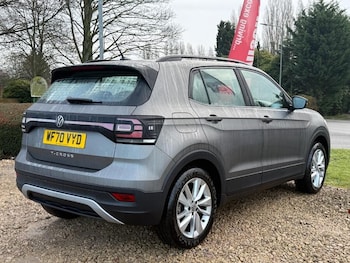 Used Volkswagen T-Cross 2020 for sale - 77255401: Photo