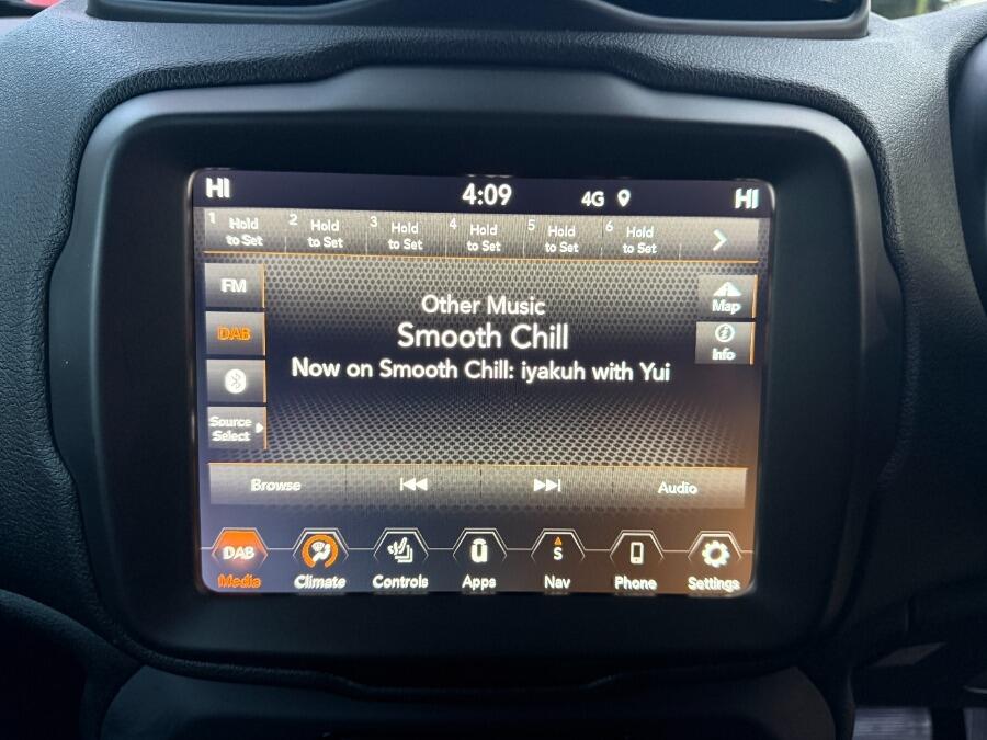 Used Jeep Renegade 2020 for sale - 77203541: Photo 19