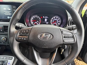 Used Hyundai i10 2021 for sale - 77320996: Photo