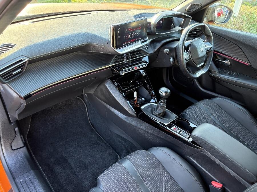 Used Peugeot 2008 2021 for sale - 76780980: Photo 2