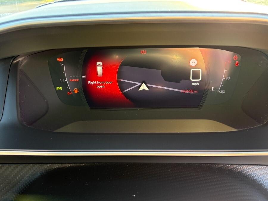 Used Peugeot 2008 2021 for sale - 76780980: Photo 31