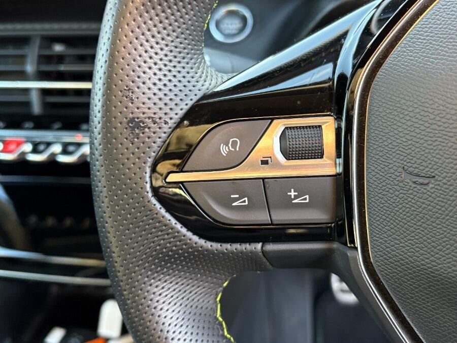 Used Peugeot 2008 2021 for sale - 76780980: Photo 33