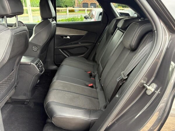 Used Peugeot 3008 2022 for sale - 76031412: Photo 32