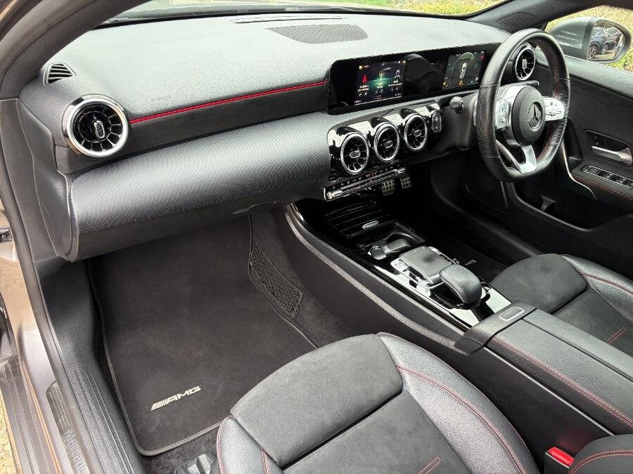 Used Mercedes-Benz A-Class 2019 for sale - 76359837: Photo 2