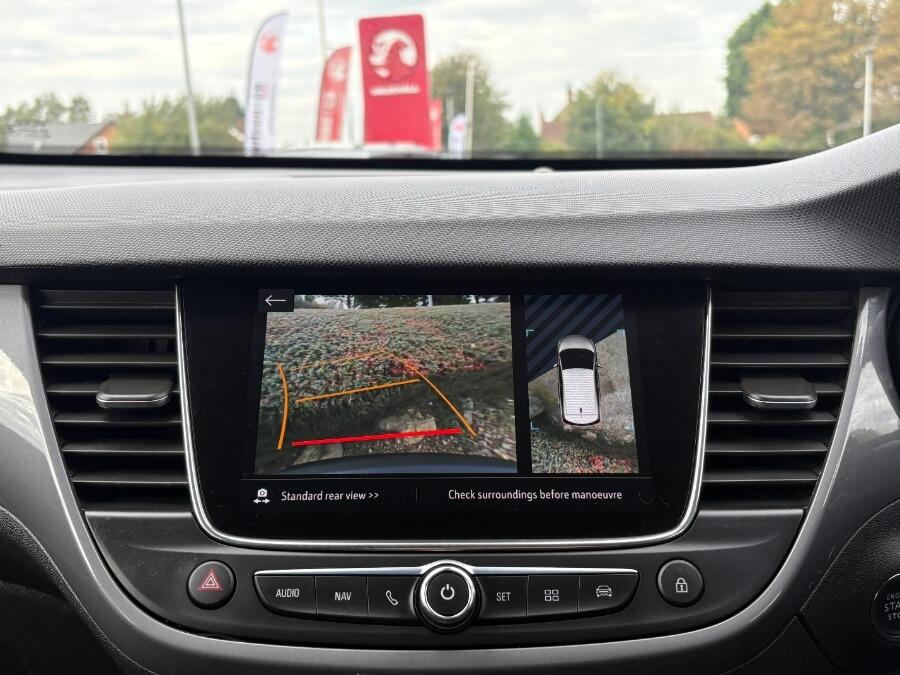 Used Vauxhall Crossland 2022 for sale - 76175150: Photo 3