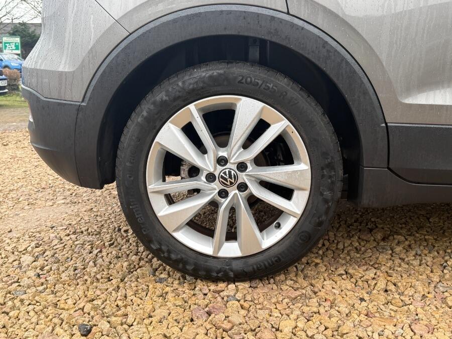 Used Volkswagen T-Cross 2020 for sale - 77320615: Photo 14