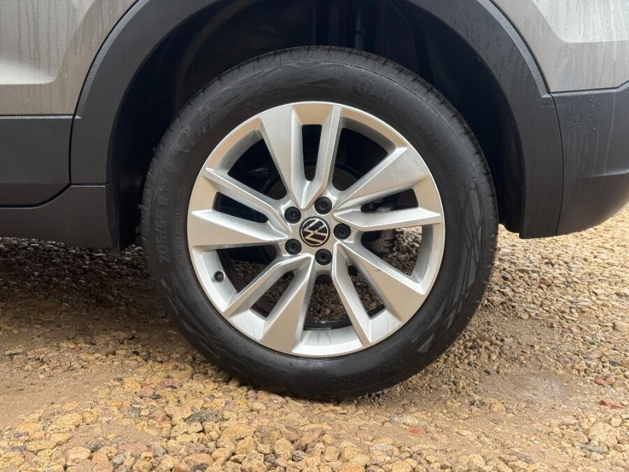 Used Volkswagen T-Cross 2020 for sale - 77320615: Photo 17