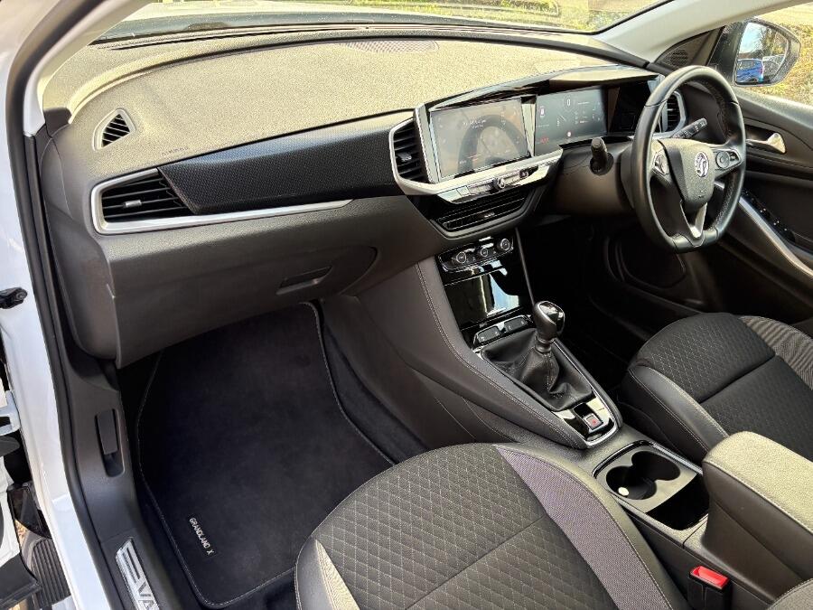 Used Vauxhall Grandland 2022 for sale - 76388549: Photo 2