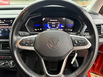 Used Volkswagen T-Cross 2022 for sale - 77320594: Photo