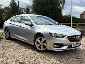 Vauxhall - Insignia