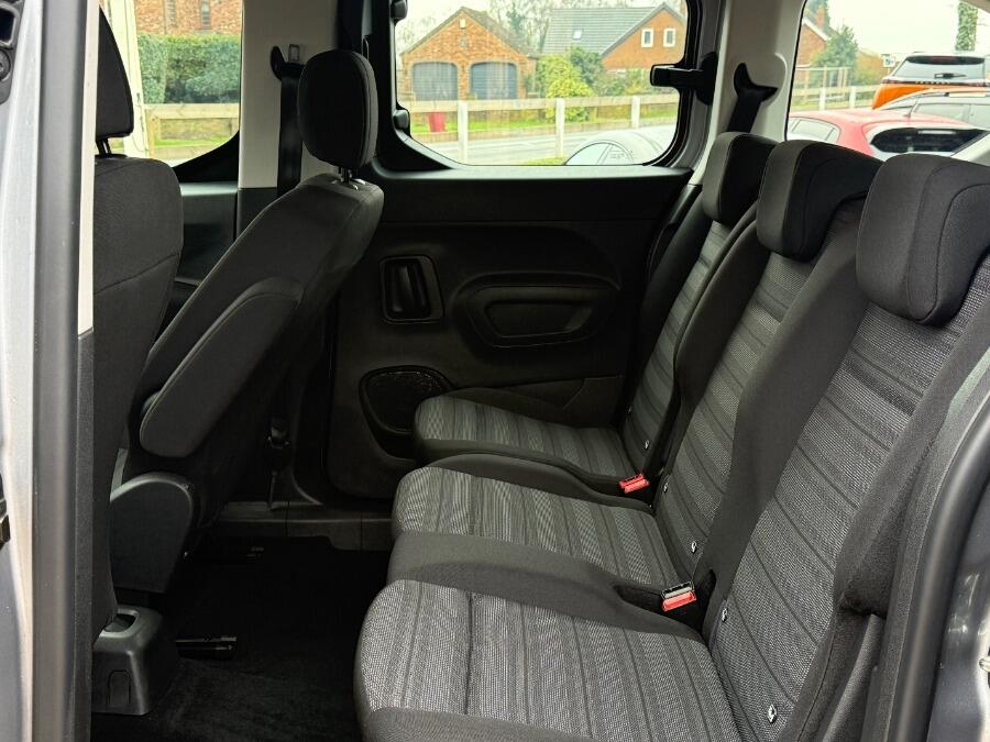 Used Vauxhall Combo Life 2020 for sale - 77131261: Photo 30