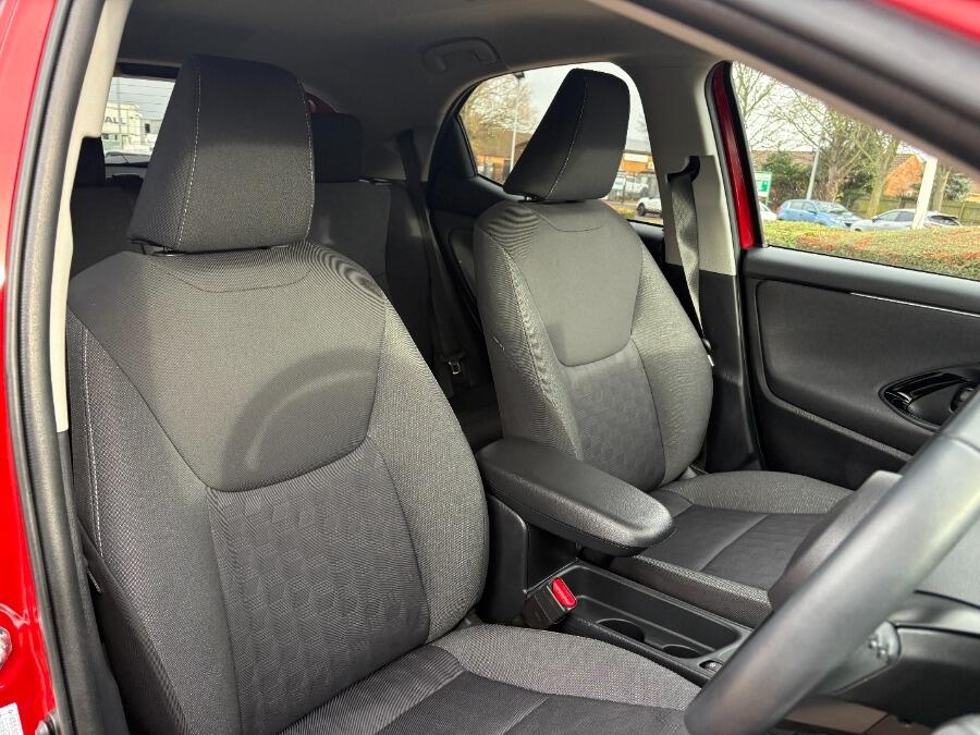 Used Toyota Yaris 2024 for sale - 77320565: Photo 21