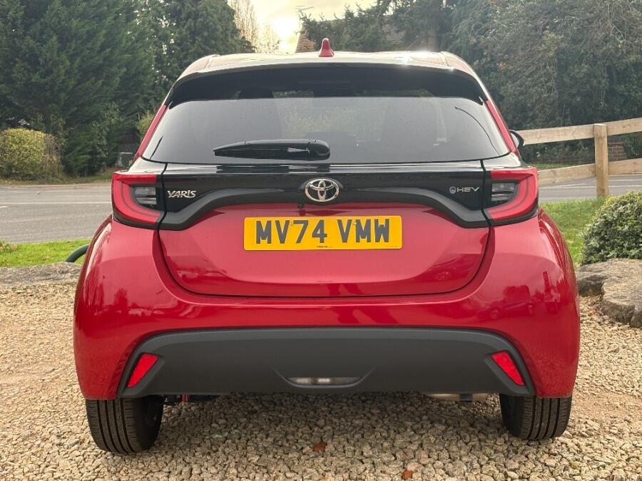 Used Toyota Yaris 2024 for sale - 77320565: Photo 8