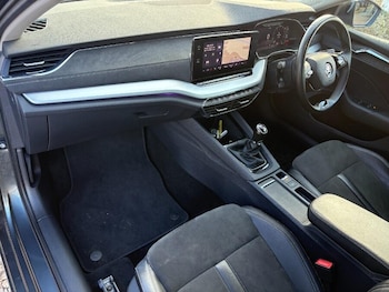 Used Skoda Octavia 2021 for sale - 76371043: Photo