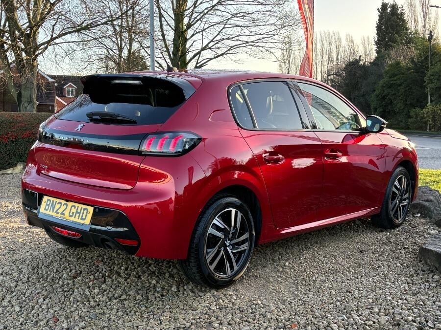 Used Peugeot 208 2022 for sale - 77320603: Photo 9