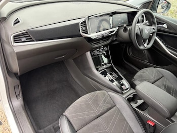 Used Vauxhall Grandland 2024 for sale - 75687711: Photo