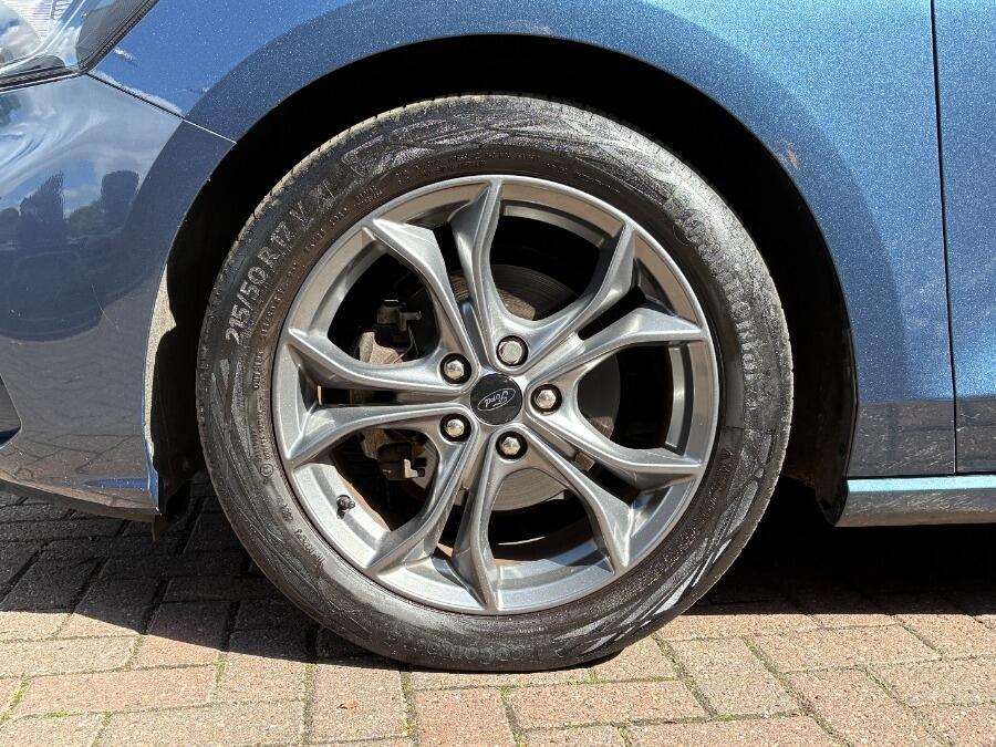 Used Ford Focus 2022 for sale - 76398067: Photo 12