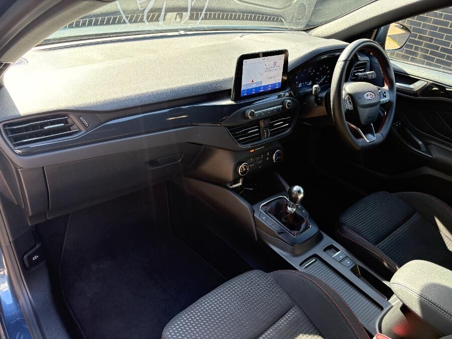 Used Ford Focus 2022 for sale - 76398067: Photo 2