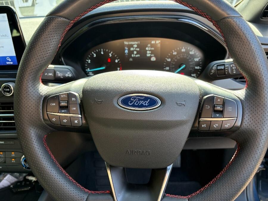 Used Ford Focus 2022 for sale - 76398067: Photo 32