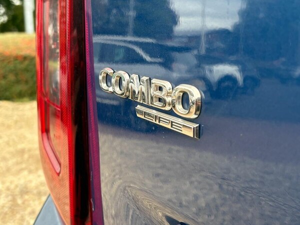 Used Vauxhall Combo Life 2020 for sale - 76201078: Photo 16