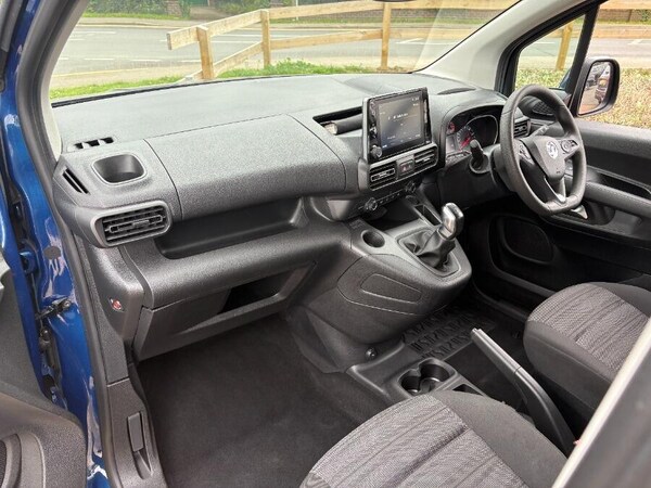 Used Vauxhall Combo Life 2020 for sale - 76201078: Photo 2