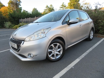 Used Peugeot 208 2013 for sale - 76072175: Photo