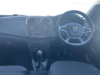 Used Dacia Sandero 2017 for sale - 79095535: Photo