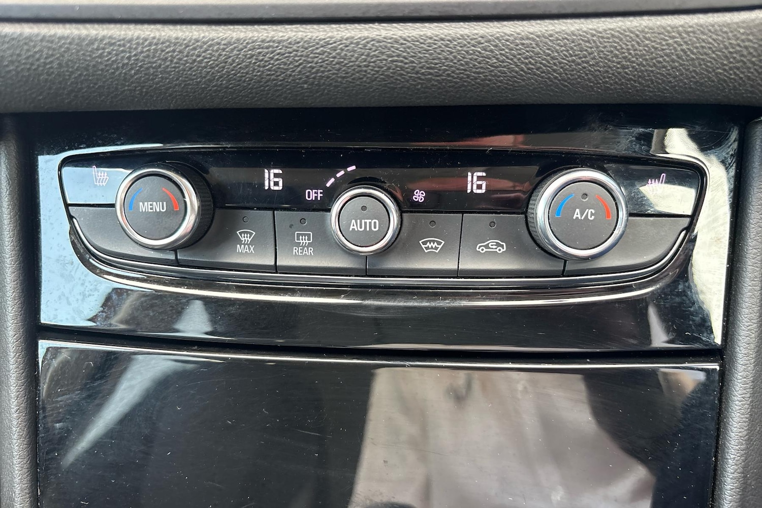 Used Vauxhall Grandland 2022 for sale - 77123879: Photo 17