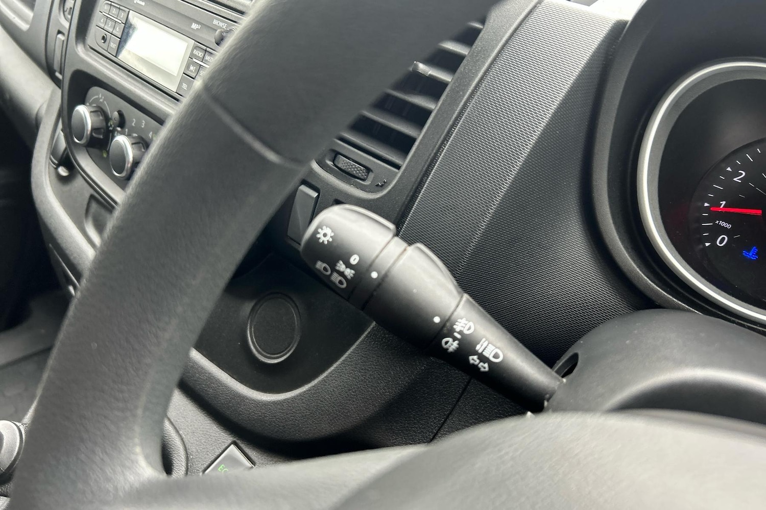 Used Nissan NV300 2021 for sale - 76077030: Photo 24