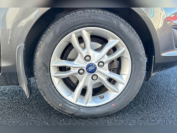 Used Ford Fiesta 2017 for sale - 76461067: Photo