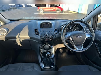 Used Ford Fiesta 2017 for sale - 76461067: Photo