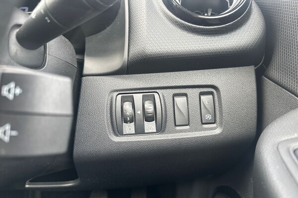 Used Renault Clio 2019 for sale - 76193681: Photo 16