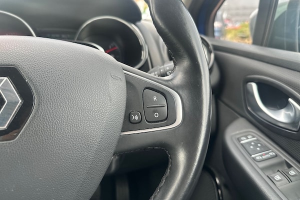 Used Renault Clio 2019 for sale - 76193681: Photo 17