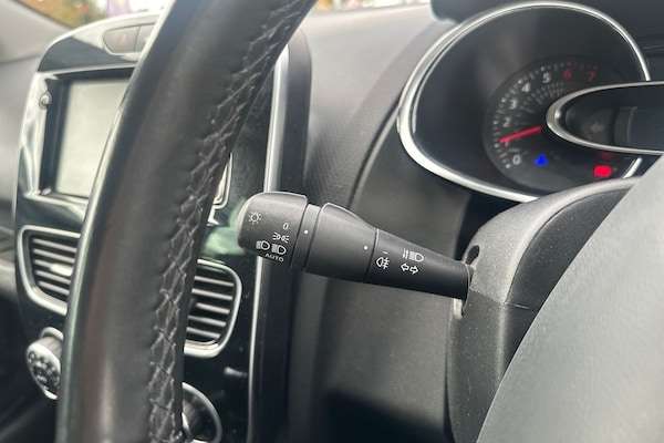 Used Renault Clio 2019 for sale - 76193681: Photo 19