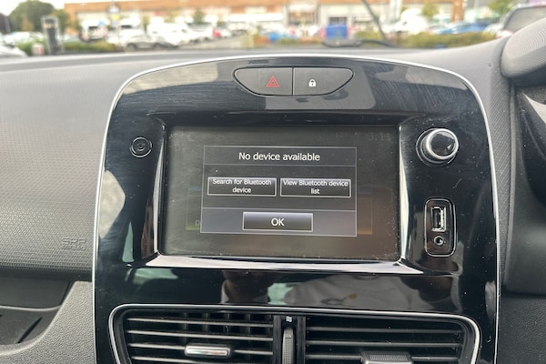Used Renault Clio 2019 for sale - 76193681: Photo 25