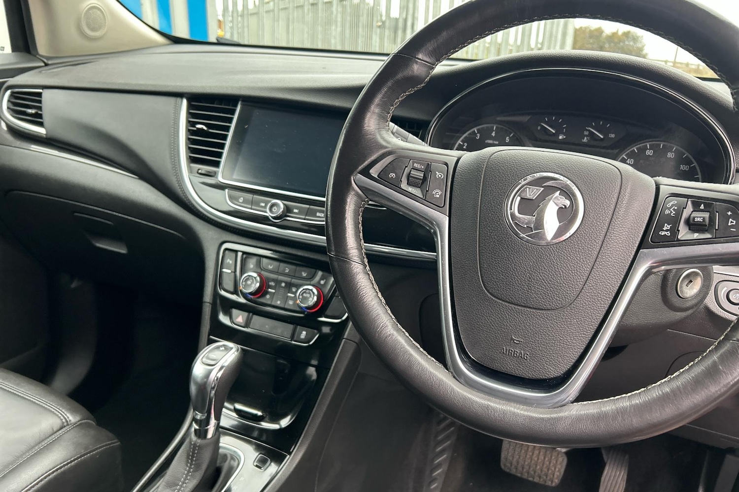 Used Vauxhall Mokka X 2018 for sale - 76274333: Photo 2