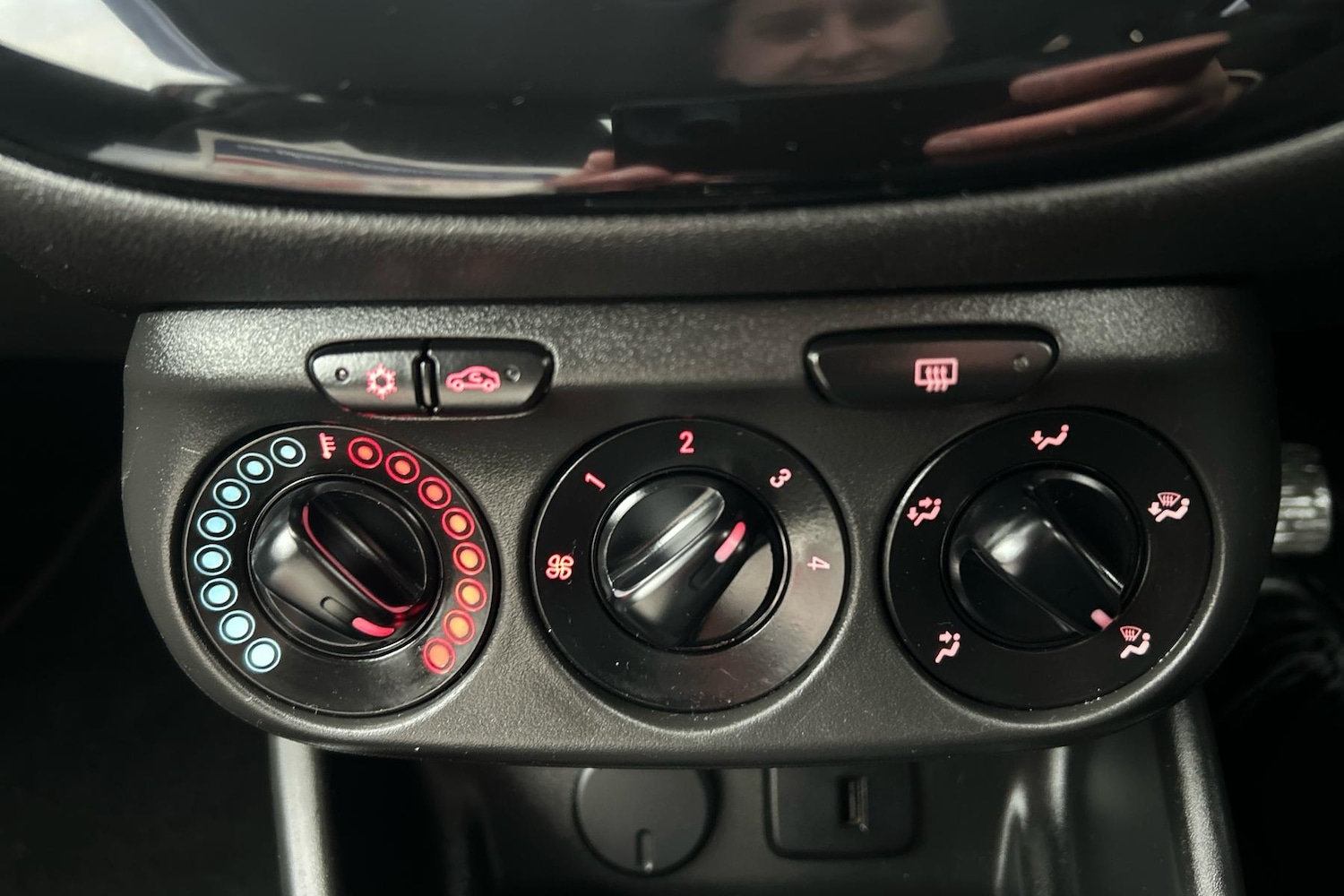 Used Vauxhall Corsa 2017 for sale - 77429402: Photo 23