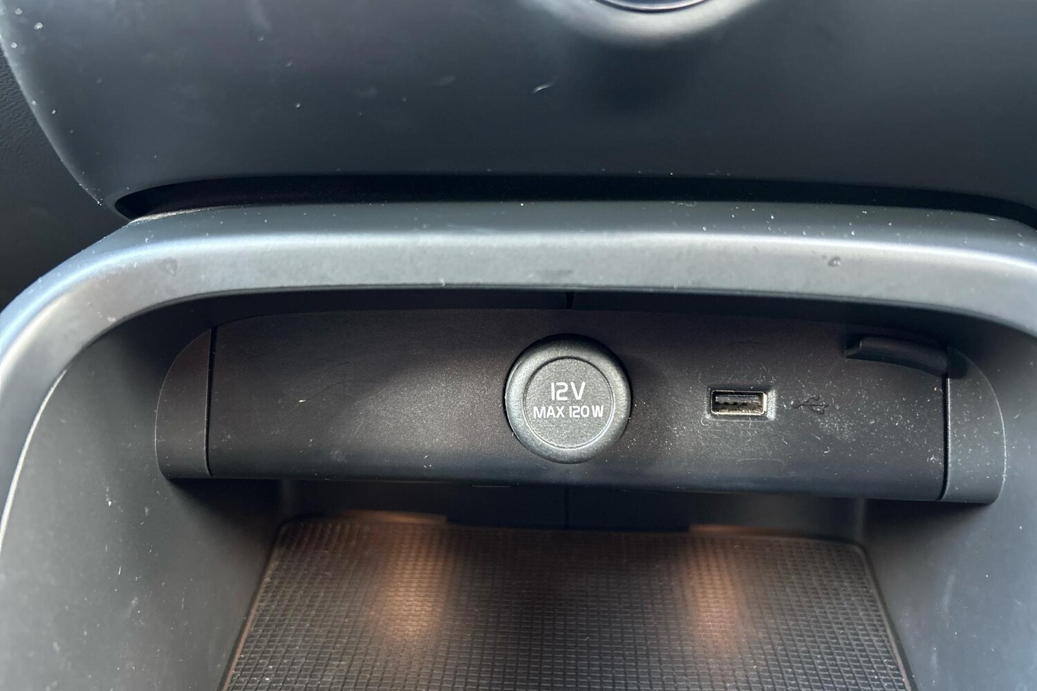 Used Volvo XC40 2021 for sale - 76015753: Photo 25