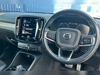 Used Volvo XC40 2021 for sale - 76015753: Photo
