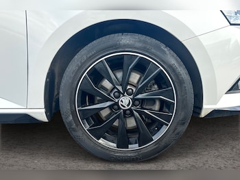 Used Skoda Fabia 2021 for sale - 77527900: Photo