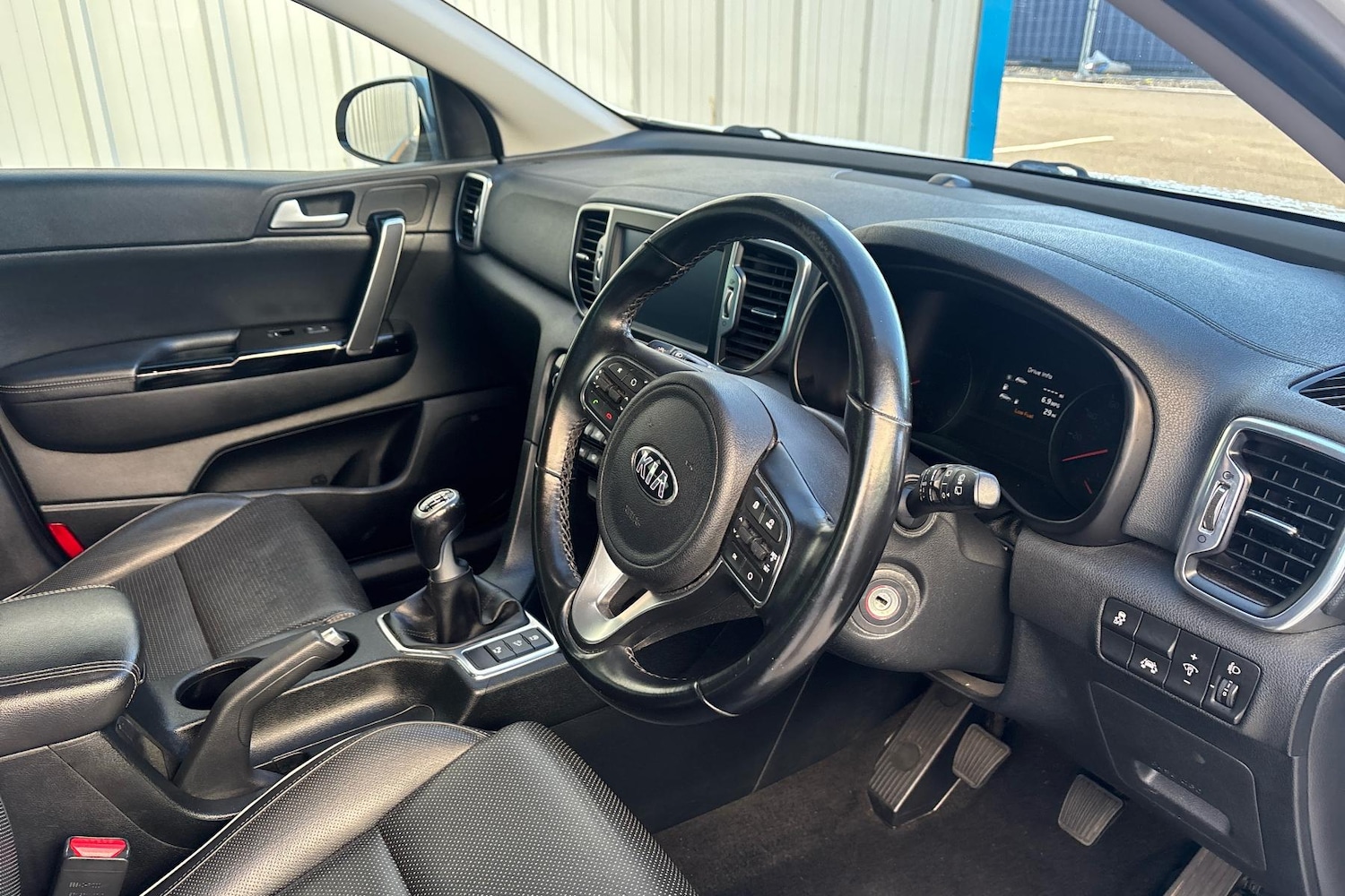 Used Kia Sportage 2016 for sale - 76339433: Photo 2