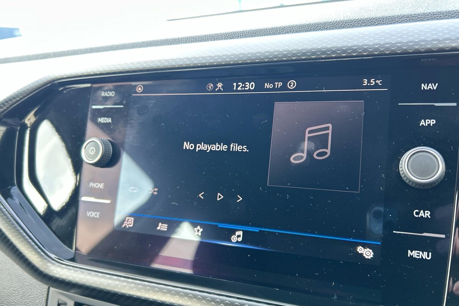 Used Volkswagen T-Cross 2023 for sale - 77589339: Photo 16