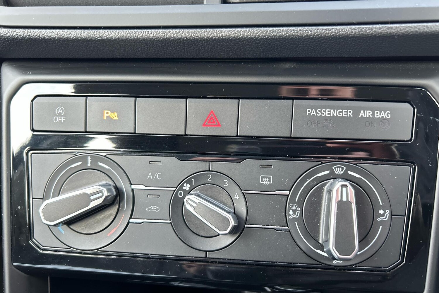 Used Volkswagen T-Cross 2023 for sale - 77589339: Photo 23