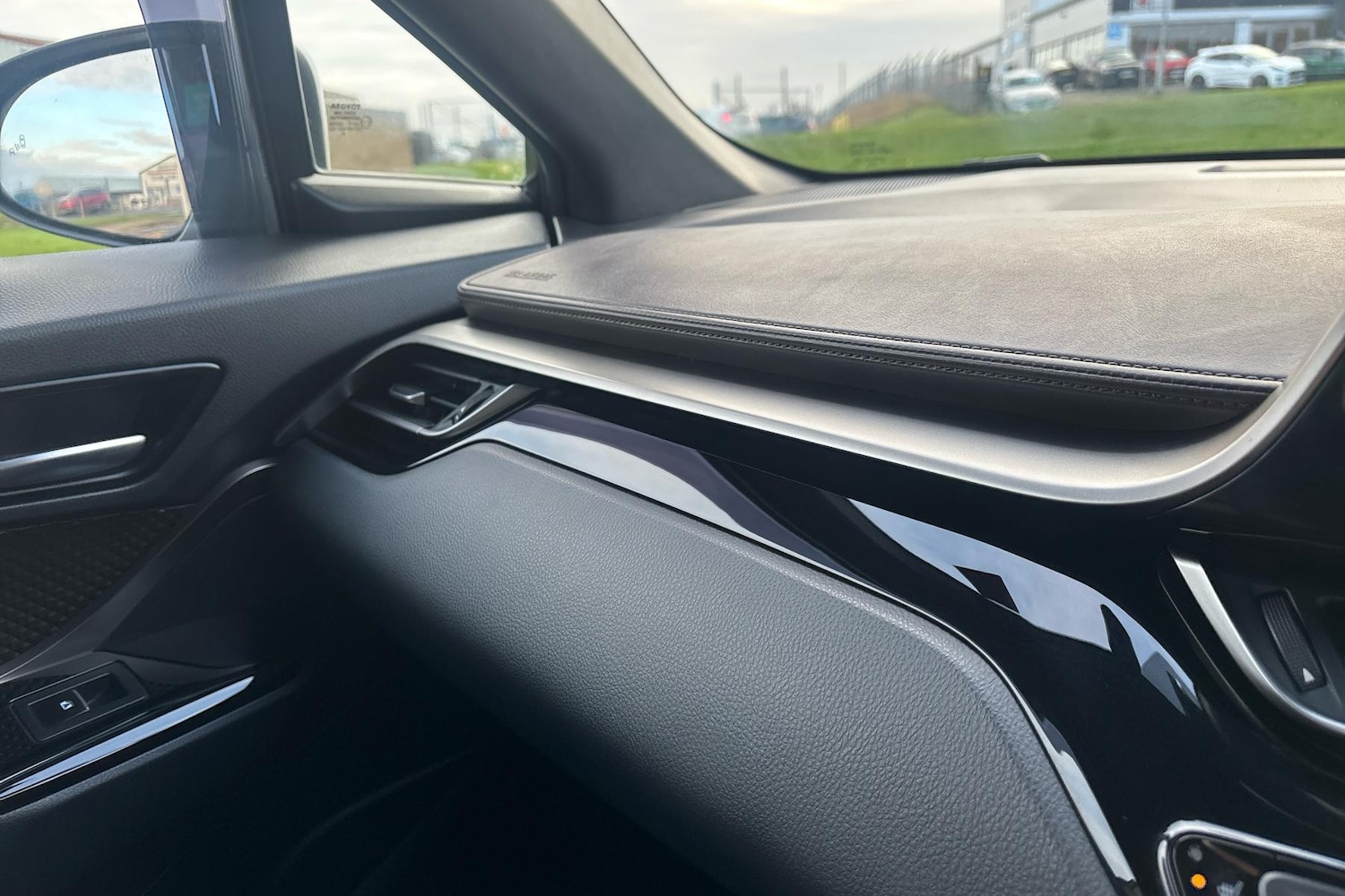 Used Toyota C-HR 2019 for sale - 77283591: Photo 24