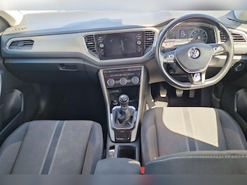 Used Volkswagen T-Roc 2020 for sale - 79428294: Photo
