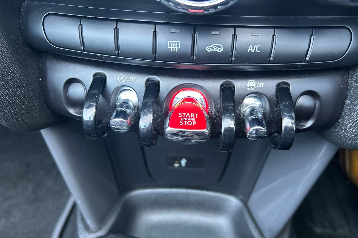 Used MINI Convertible 2019 for sale - 77196295: Photo 24