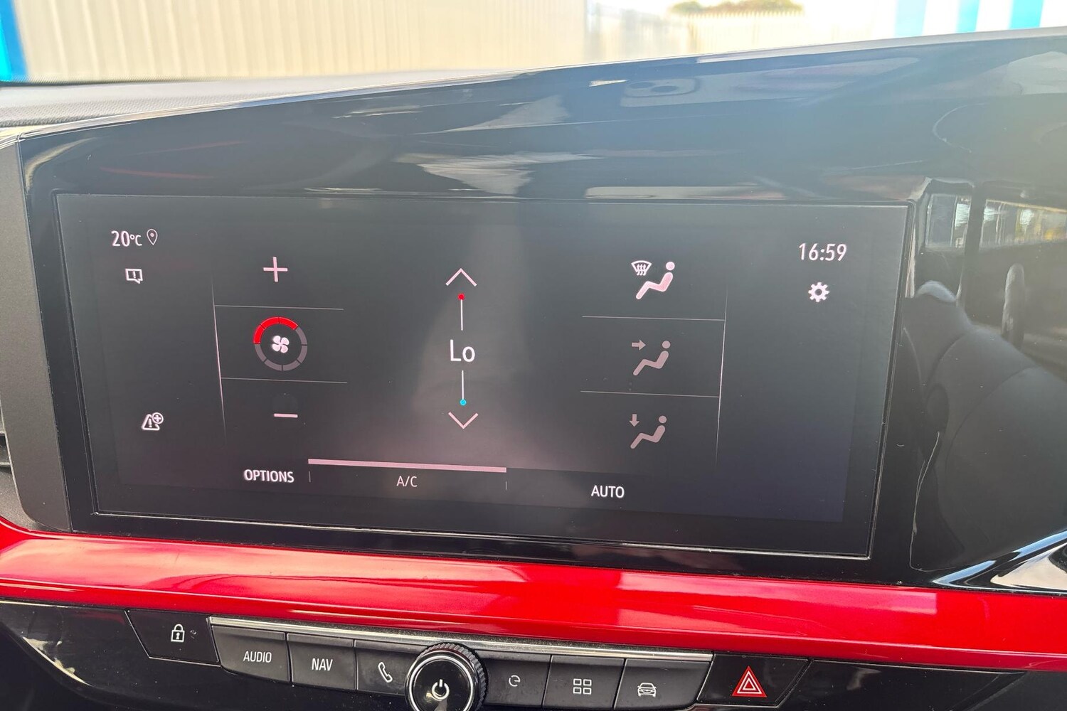 Used Vauxhall Mokka Electric 2021 for sale - 75981126: Photo 15