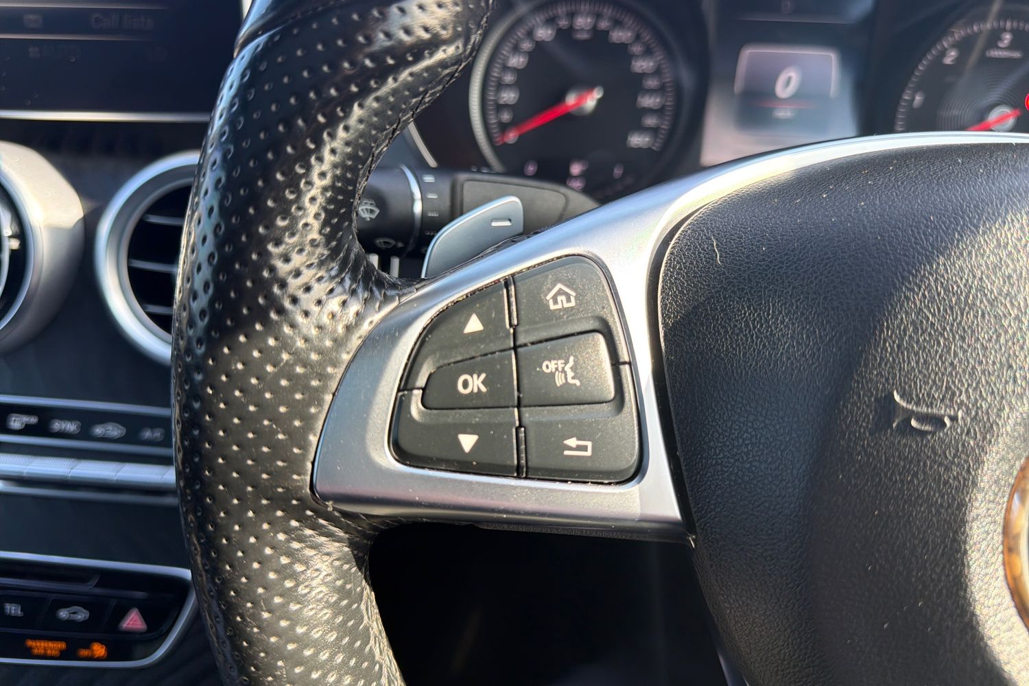 Used Mercedes-Benz C Class 2017 for sale - 77961336: Photo 18