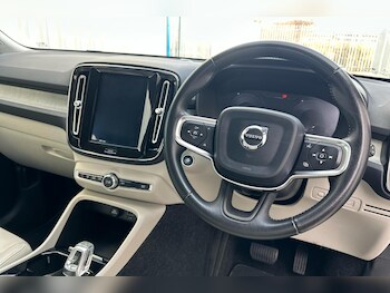 Used Volvo XC40 2018 for sale - 77219854: Photo