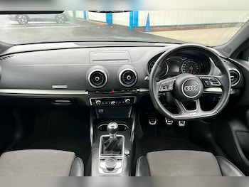 Used Audi A3 2018 for sale - 77473205: Photo